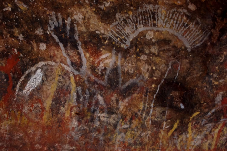 エアーズロックのアボリジニアート