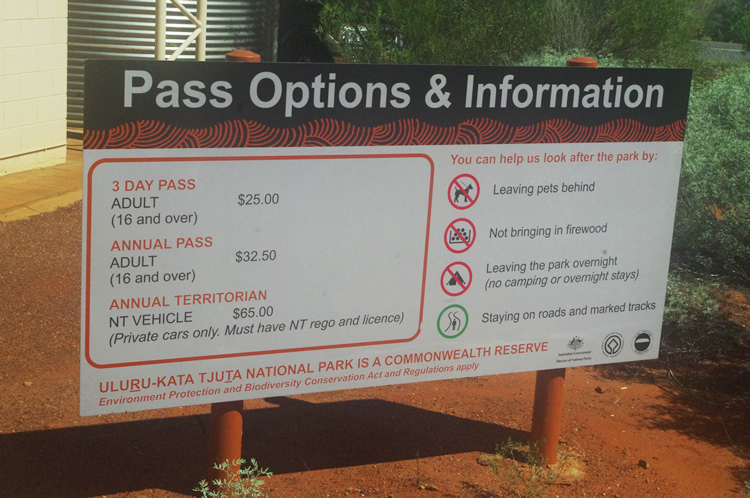 エアーズロック入場パス