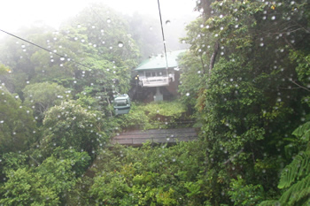 スカイレール駅