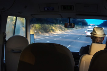 ジャックさんツアーバス内