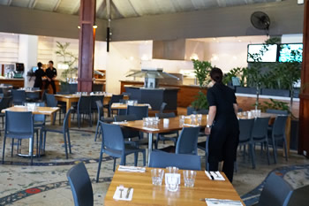 サイルスで朝食