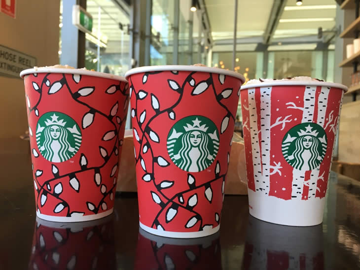 スタバのクリスマスカップ2016