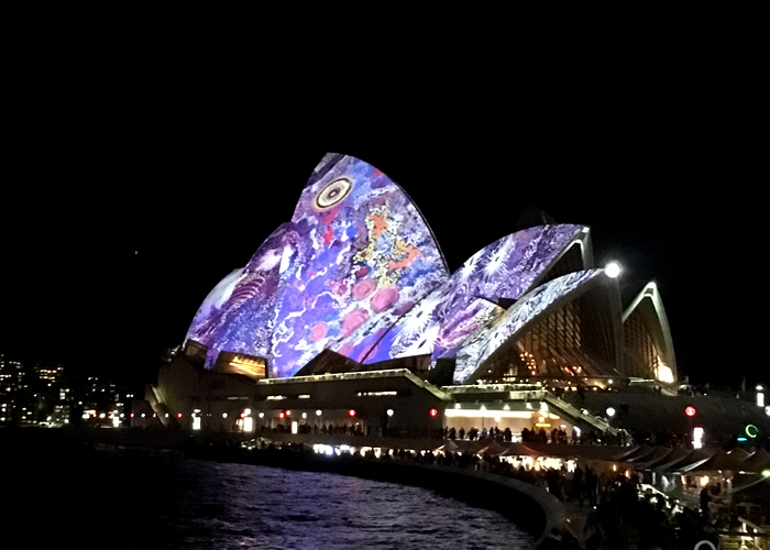 VIVID SYDNEY 2017 シドニー最大のライトアップイベント